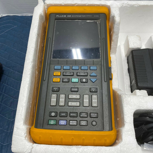 Fluke 99B Scopemeter Series Ii 100Mhz Oscilloscope - With Accessories New Batt