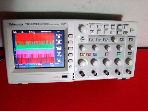 Tektronix Tds2024B-N2 200 Mhz Dso 2Gs/S 4 Chanel Oscilloscope Usb Color Lcd