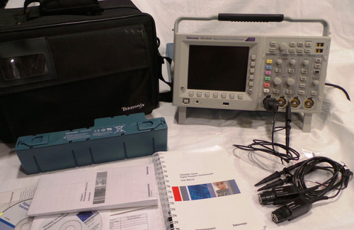 Tektronix Tds3014C With Battery And Probes