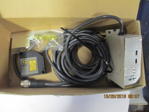 Omron Z4M-W100Ra --Laser Displacement Sensor