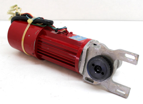 Yaskawa Usarem-01Cyr31013 Ac Servo Motor, 110W, 3000 R/M