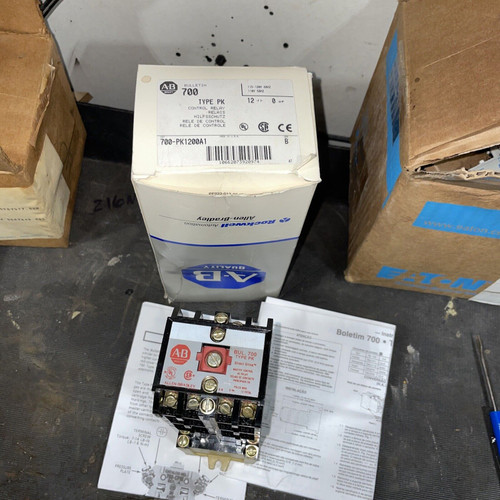 Allen Bradley 700-Pk1200A1 Ser. B