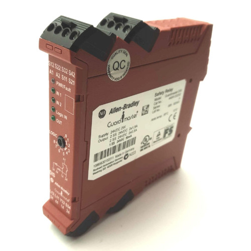 Allen Bradley 440R-D22S2 Guardmaster Dis Safety Relay 2X Safety In 4X Ss Out 24V