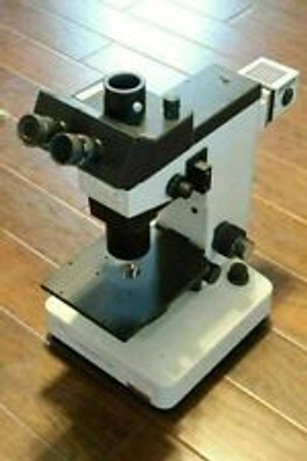 Leitz Labovert Fs Microscope, Periplan 10X/18 Eyepiece, 10X 40X Phaco Objectives