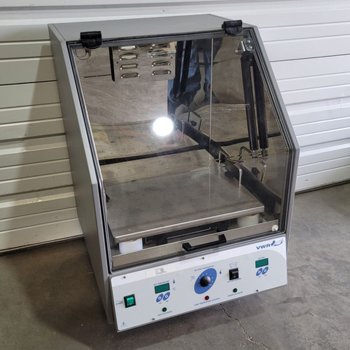 Vwr Shel Lab Model 1570 Signature Benchtop Shaking Incubator 120Vac 60°C 3.3Cuft