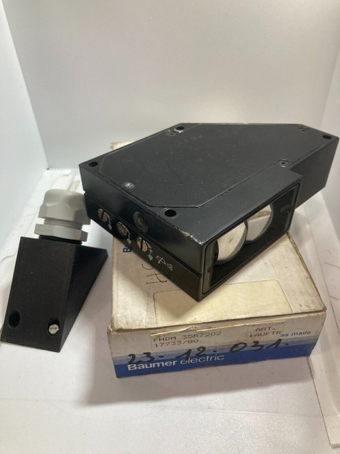 Baumer Ch-8500 Fhdm35R7202 Photoelectric Sensor 90-250Vac/Dc 5A