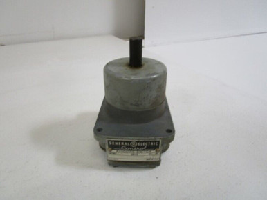 General Electric Plugging Switch Cr2962-E2B - Industrial Lynx