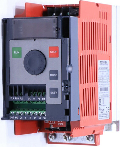 Variateur De Fréquence TOSHIBA VFNC3S-1004P - Neuf Dans Son Emballage D'origine