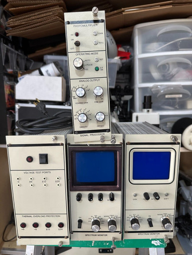 Spectrometer Control Unit Lot Of Gatan Series 607 Spectrometer Control Units - Industrial Lynx