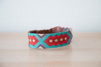 Handmade collar with colourful patterns woven by hand by artisans in Mexico. Handmade collar with colourful patterns woven by hand by artisans in Mexico.
Your furry friend will love this beautiful and unique collar. Large collar blue, aqua, red