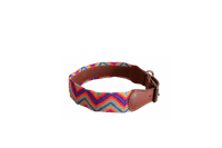Handmade collar with colourful patterns woven by hand by artisans in Mexico. Handmade collar with colourful patterns woven by hand by artisans in Mexico.
Your furry friend will love this beautiful and unique collar. Extra large dog collar pink, purple, yellow