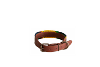 Handmade collar with colourful patterns woven by hand by artisans in Mexico. Handmade collar with colourful patterns woven by hand by artisans in Mexico.
Your furry friend will love this beautiful and unique collar. Large collar green, brown, yellow