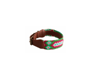 Handmade collar with colourful patterns woven by hand by artisans in Mexico. Handmade collar with colourful patterns woven by hand by artisans in Mexico.
Your furry friend will love this beautiful and unique collar. Large dog collar green, aqua, pink