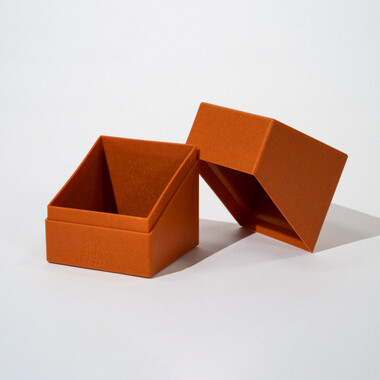 Ultimate Guard Deck Box Orange Boulder 100+ Return to Earth Game Nerdz