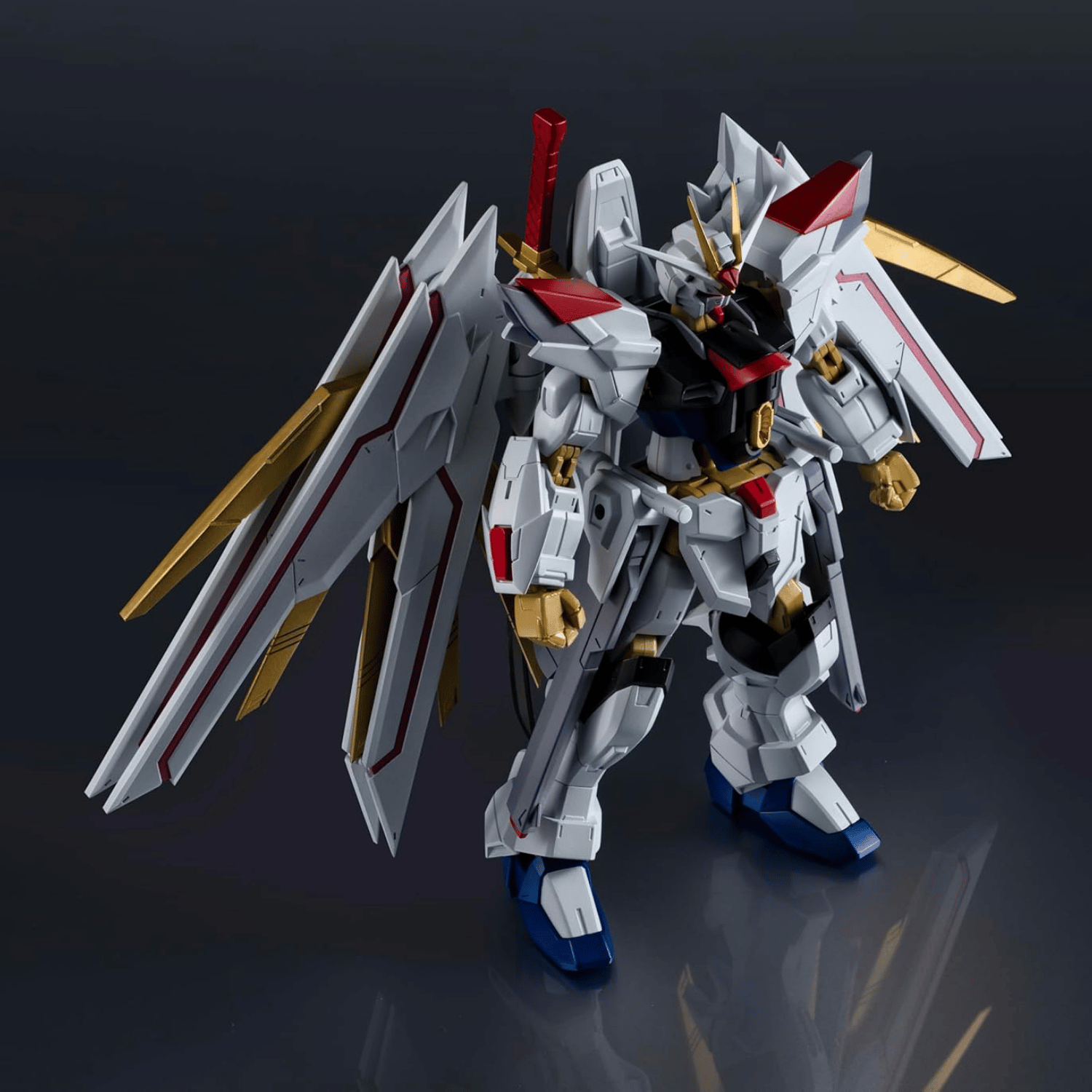 ロボット MIGHTYSTRIKEFREEDOMGUNDAM ZGMF/A-262PD-P Mobile Suit Gundam SEED Freedom: Gundam Universe: ZGMF/A-262PD-P