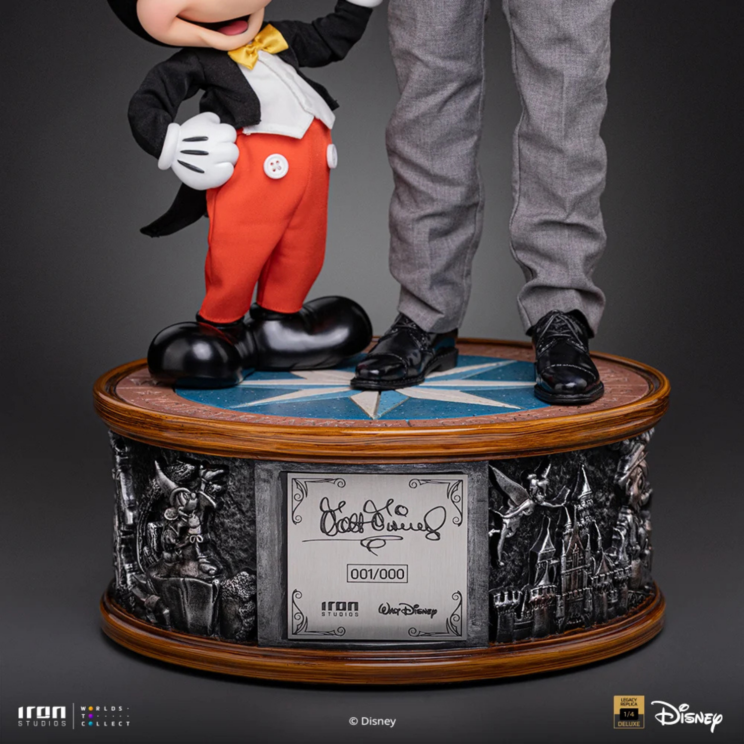 Disney: Walt Disney & Mickey Mouse DSNEY145526-14 - Legacy Replica