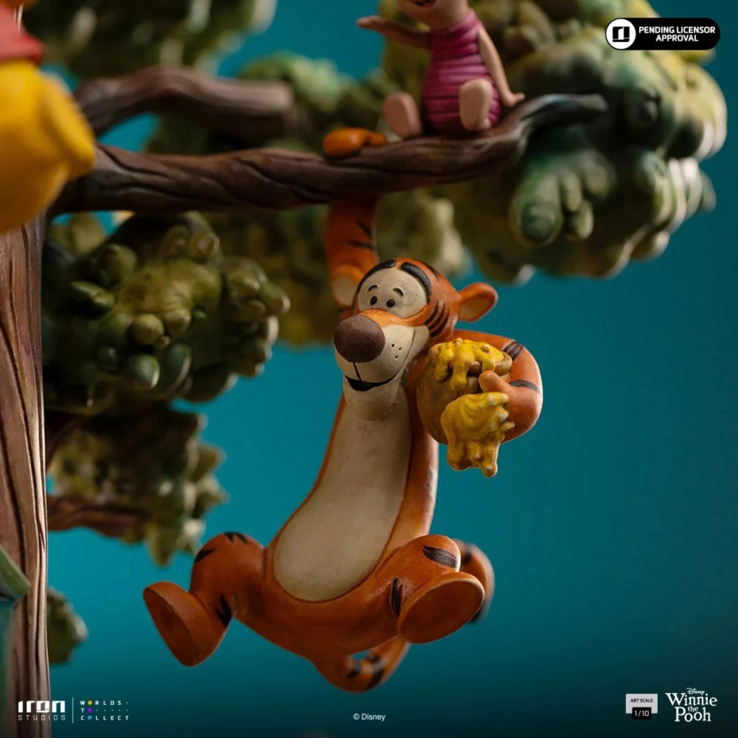 Disney Winnie the Pooh フィギュア　藤原ヒロシ Disney Classics: Winnie the Pooh and Friends (100th Anniversary