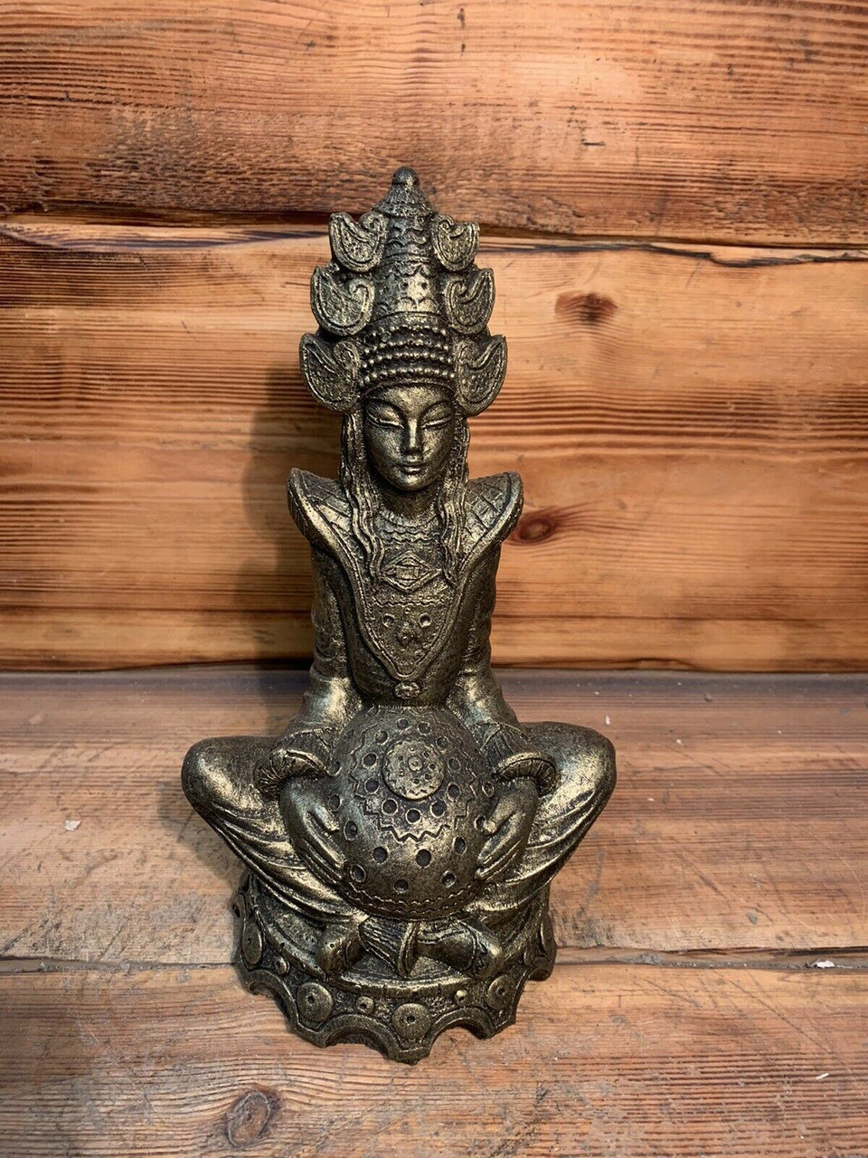 STONE GARDEN GOLD INDIAN GODDESS BUDDHA BUDDAH STATUE ORNAMENT