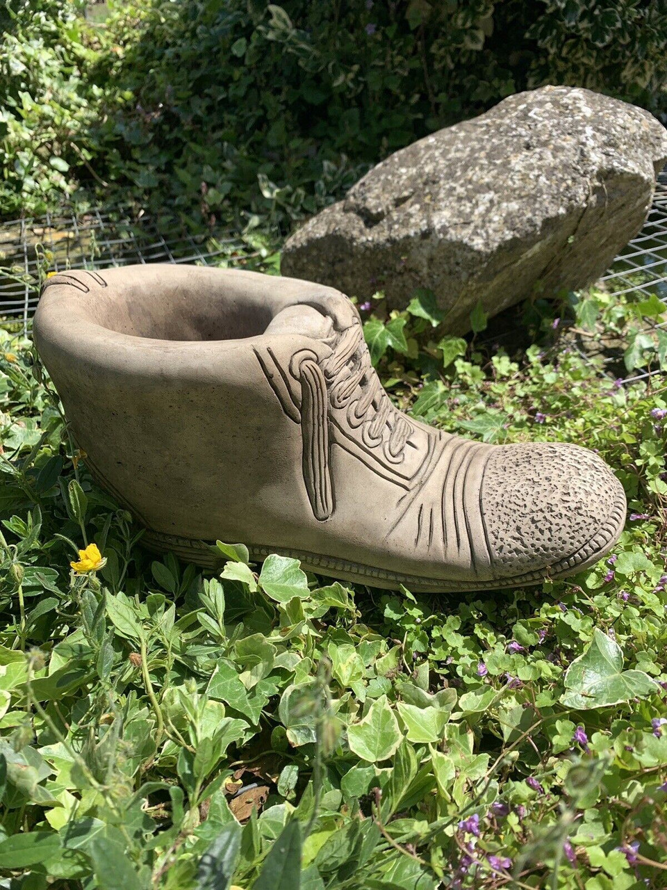 STONE GARDEN DETAILED BOOT PLANTER CONCRETE ORNAMENT 