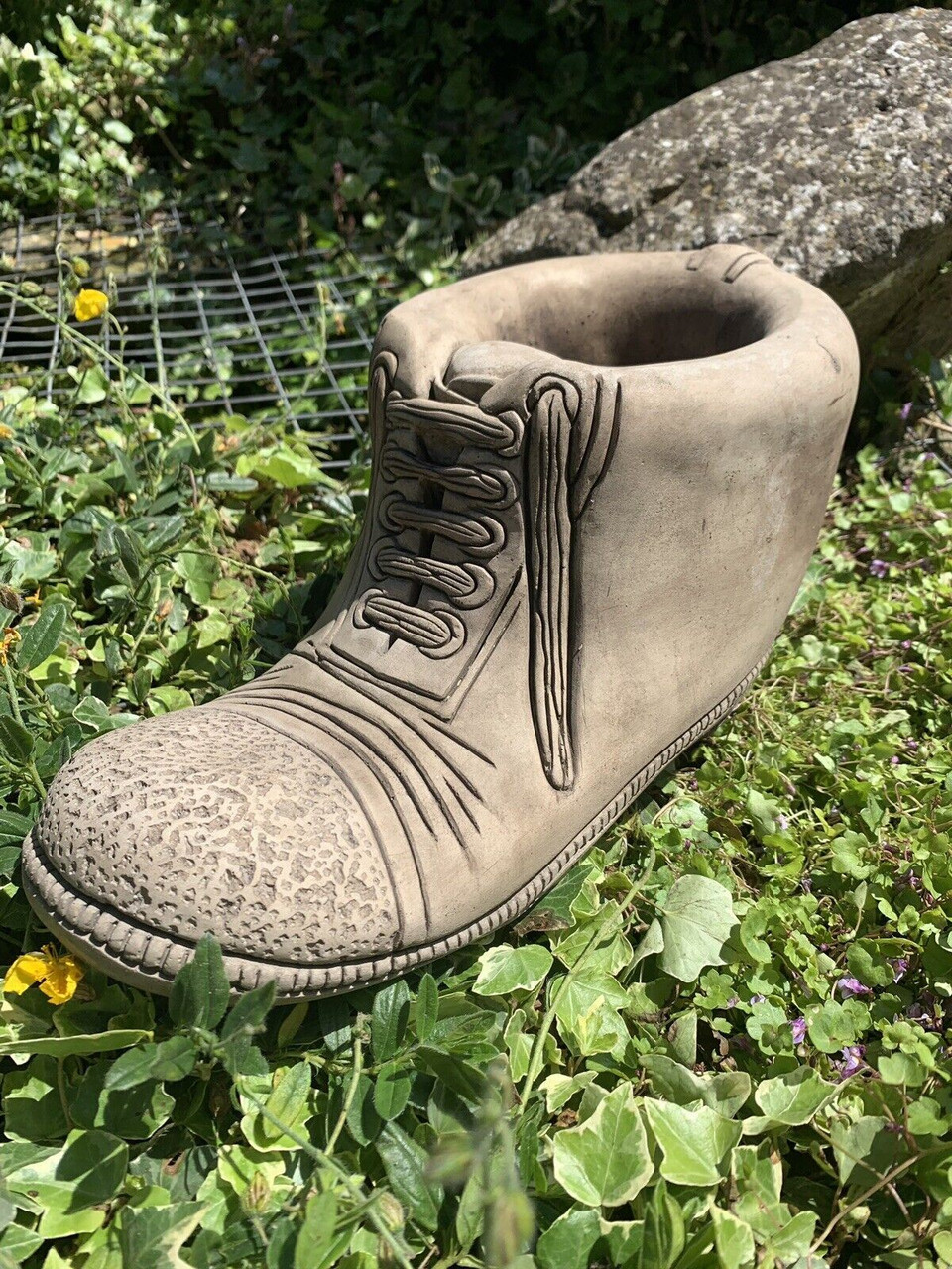 STONE GARDEN DETAILED BOOT PLANTER CONCRETE ORNAMENT 