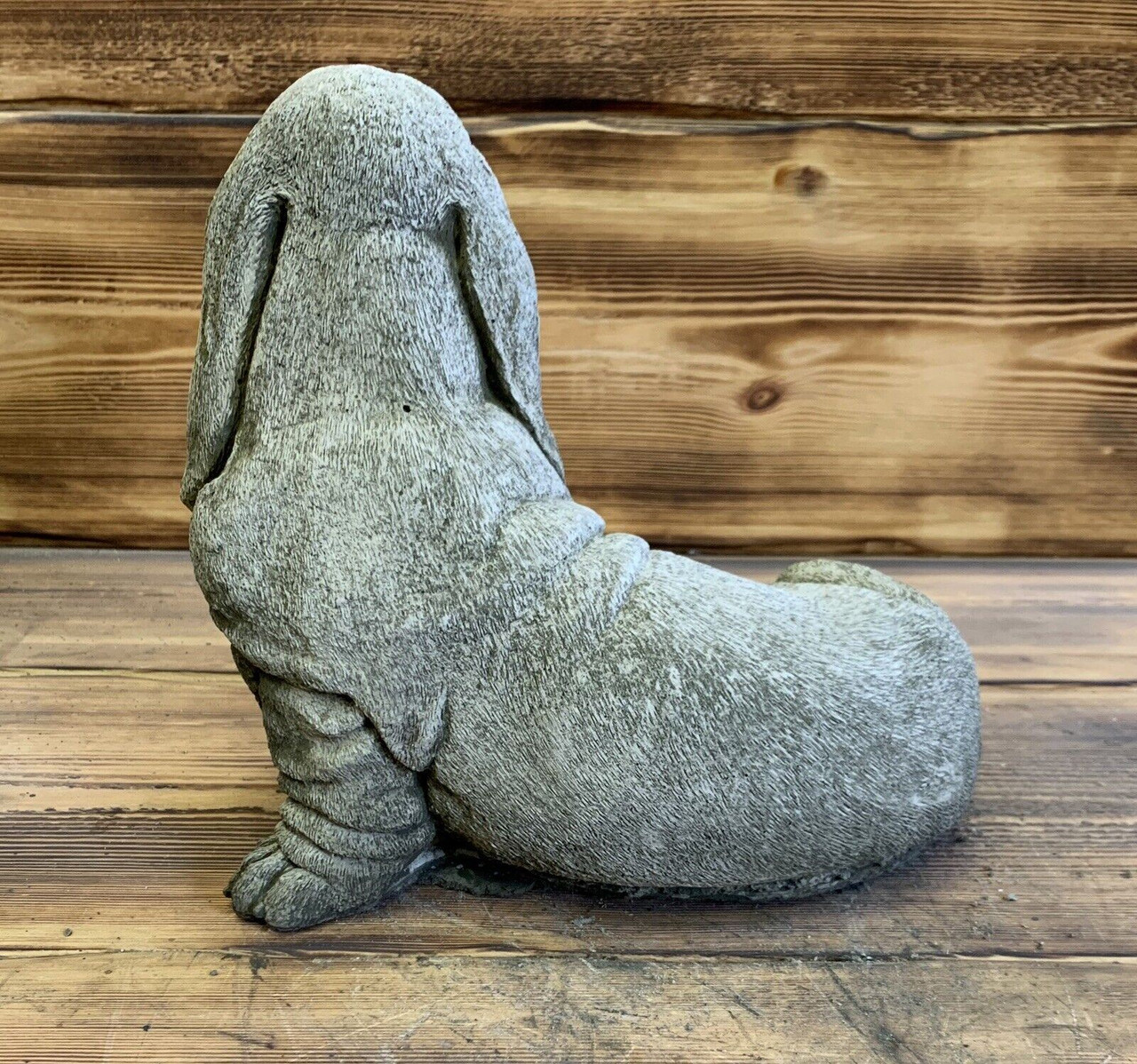 STONE GARDEN BASSETT HOUND DOG STATUE ORNAMENT