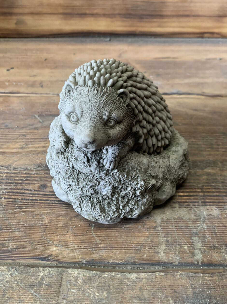 STONE GARDEN NOVELTY GIFT CUTE SPIKY HEDGEHOG ORNAMENT