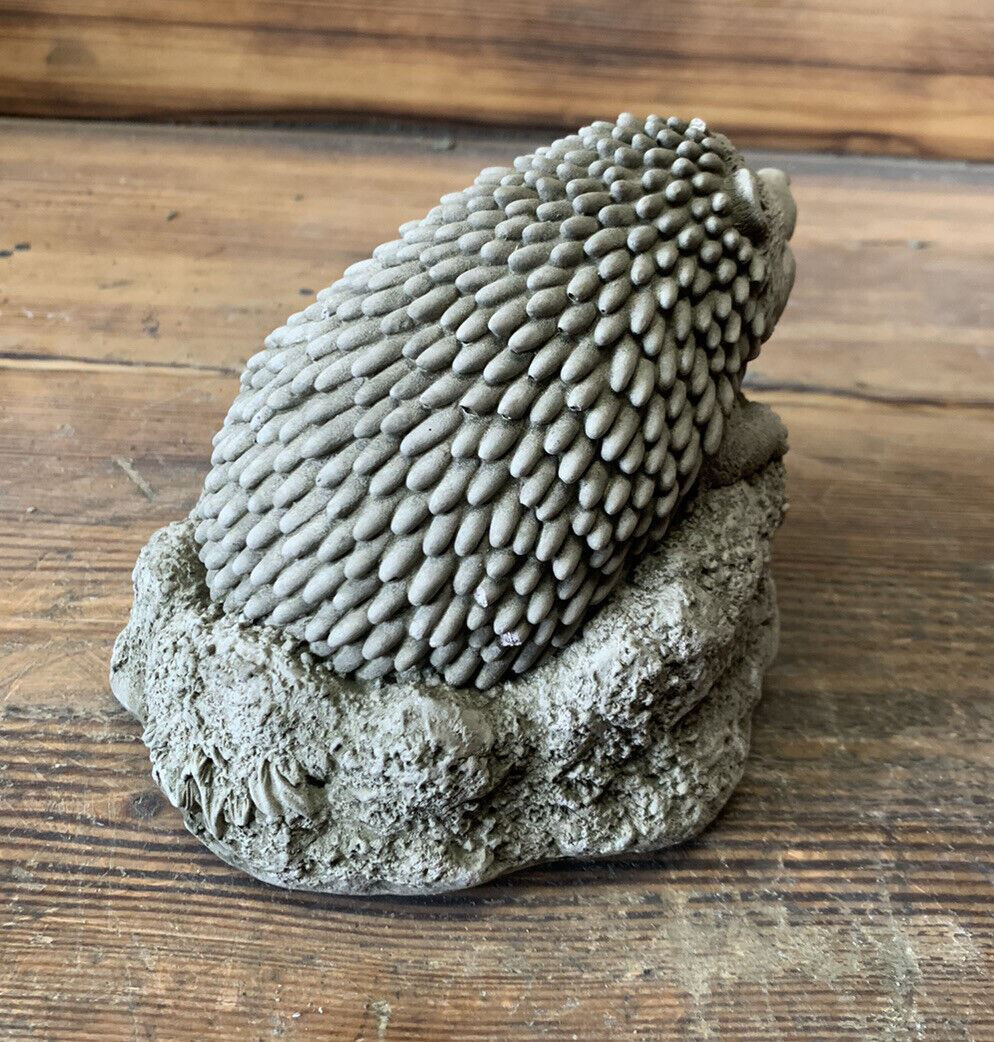 STONE GARDEN NOVELTY GIFT CUTE SPIKY HEDGEHOG ORNAMENT