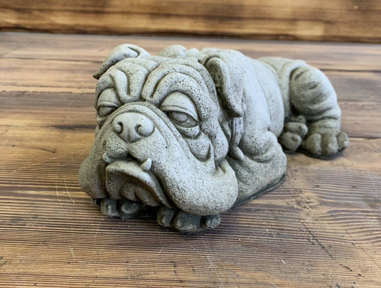 STONE GARDEN LAYING CUTE FUNNY BULLDOG STATUE ORNAMENT 