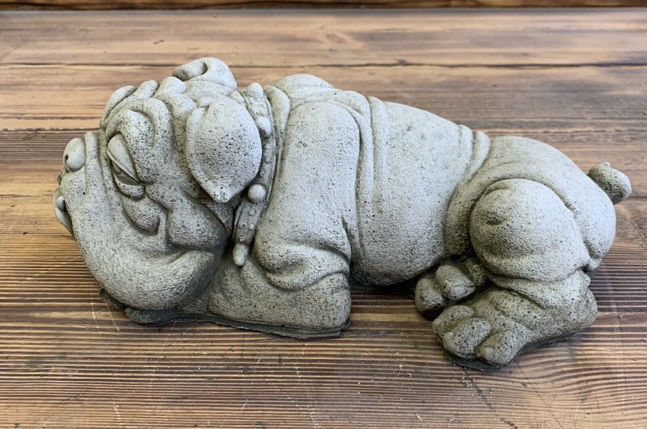 STONE GARDEN LAYING CUTE FUNNY BULLDOG STATUE ORNAMENT 