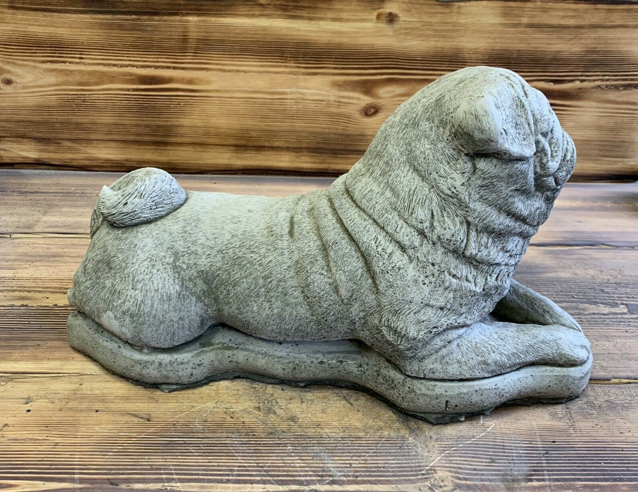 STONE GARDEN LARGE LAYING PUG ORNAMENT STATUE 