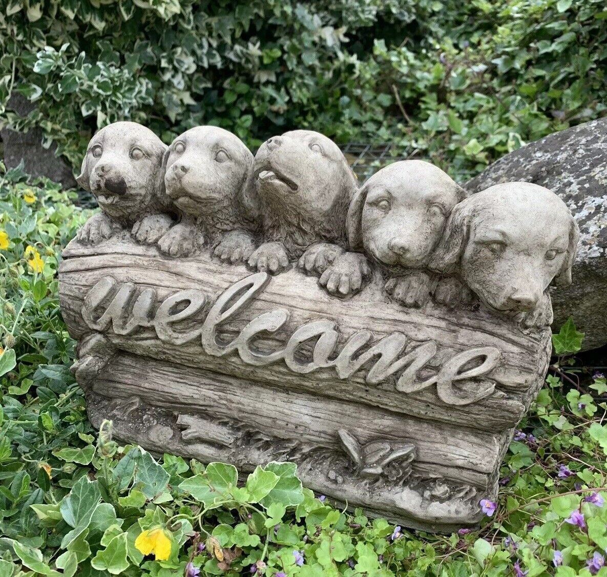 STONE GARDEN LABRADOR DOG PUPPY WELCOME SIGN ORNAMENT