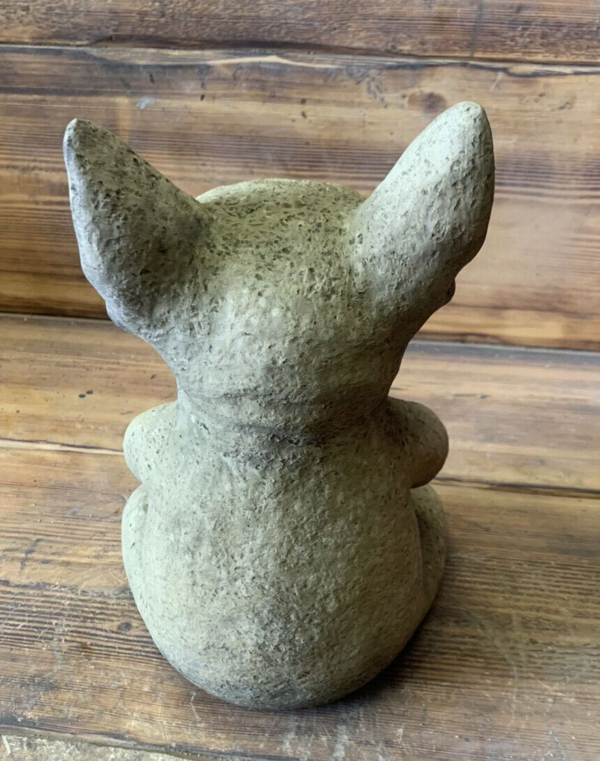 STONE GARDEN MEDITATING SITTING FRENCH BULLDOG / FRENCHIE DOG ORNAMENT STATUE