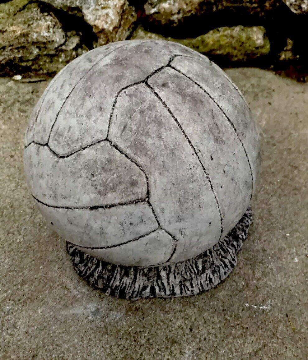 STONE GARDEN LIFE SIZE FOOTBALL ON GRASS STATUE DETAILED ORNAMENT GIFT