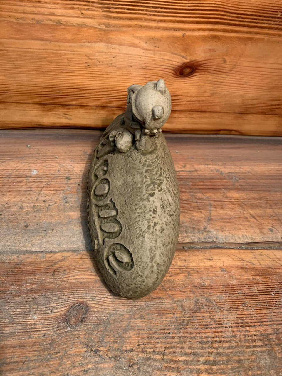 STONE GARDEN WELCOME FROG TOAD ON ROCK STATUE ORNAMENT