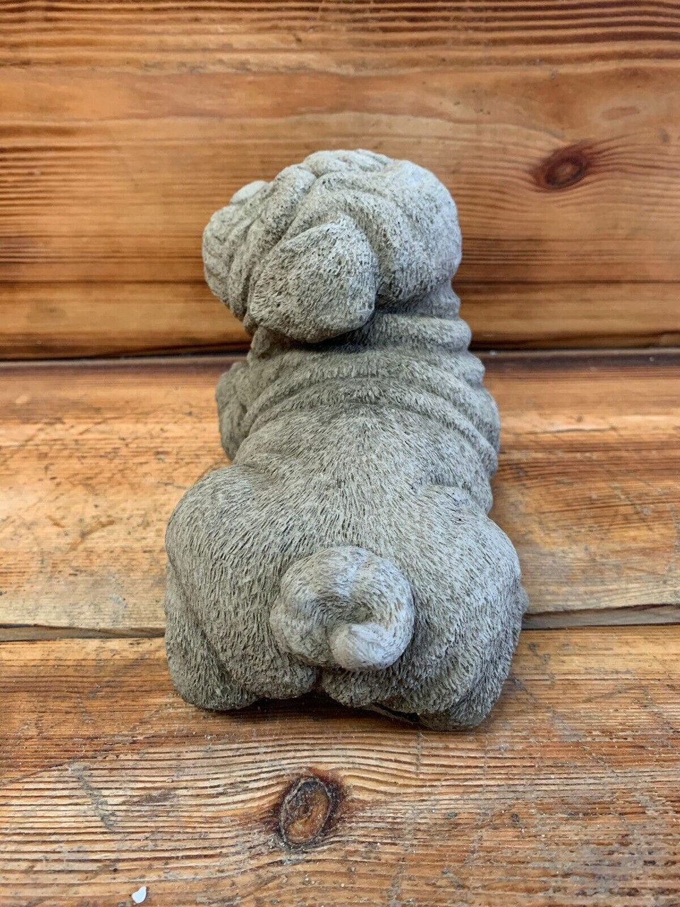 STONE GARDEN LAYING BULLDOG STATUE ORNAMENT