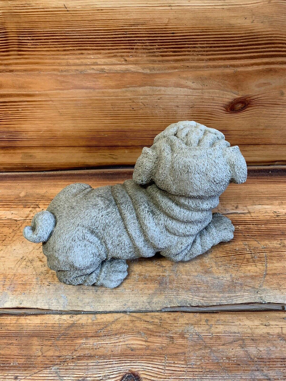 STONE GARDEN LAYING BULLDOG STATUE ORNAMENT