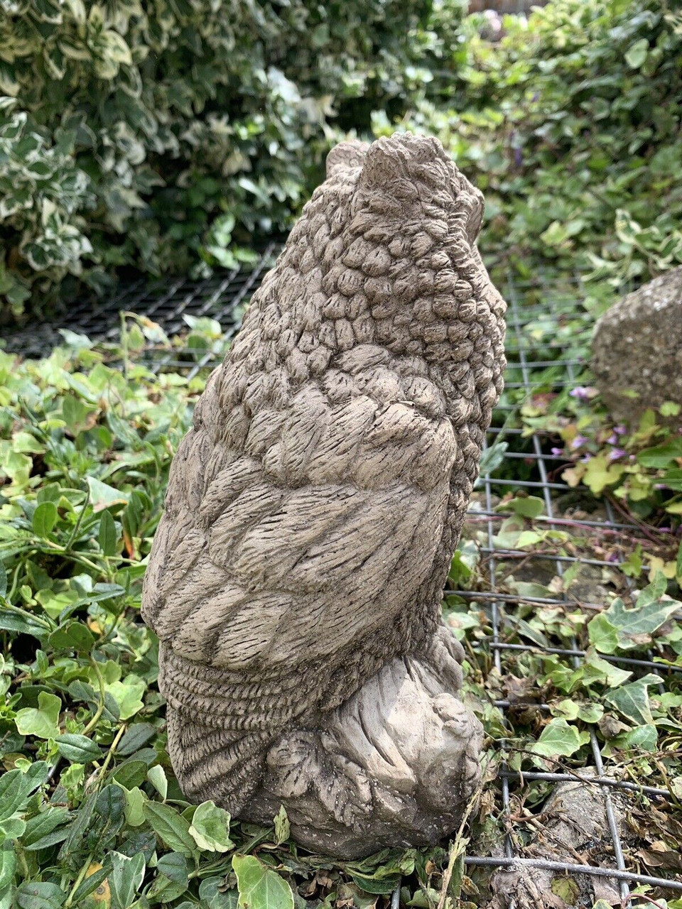 STONE GARDEN OWL ON A LOG GIFT CONCRETE ORNAMENT