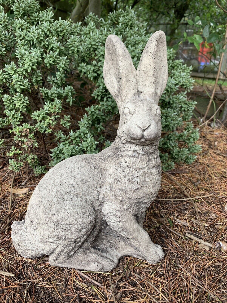 STONE GARDEN LARGE TRADITIONAL HARE DETAILED GARDEN ORNAMENT 