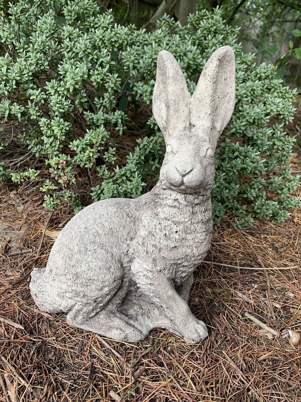 STONE GARDEN LARGE TRADITIONAL HARE DETAILED GARDEN ORNAMENT 