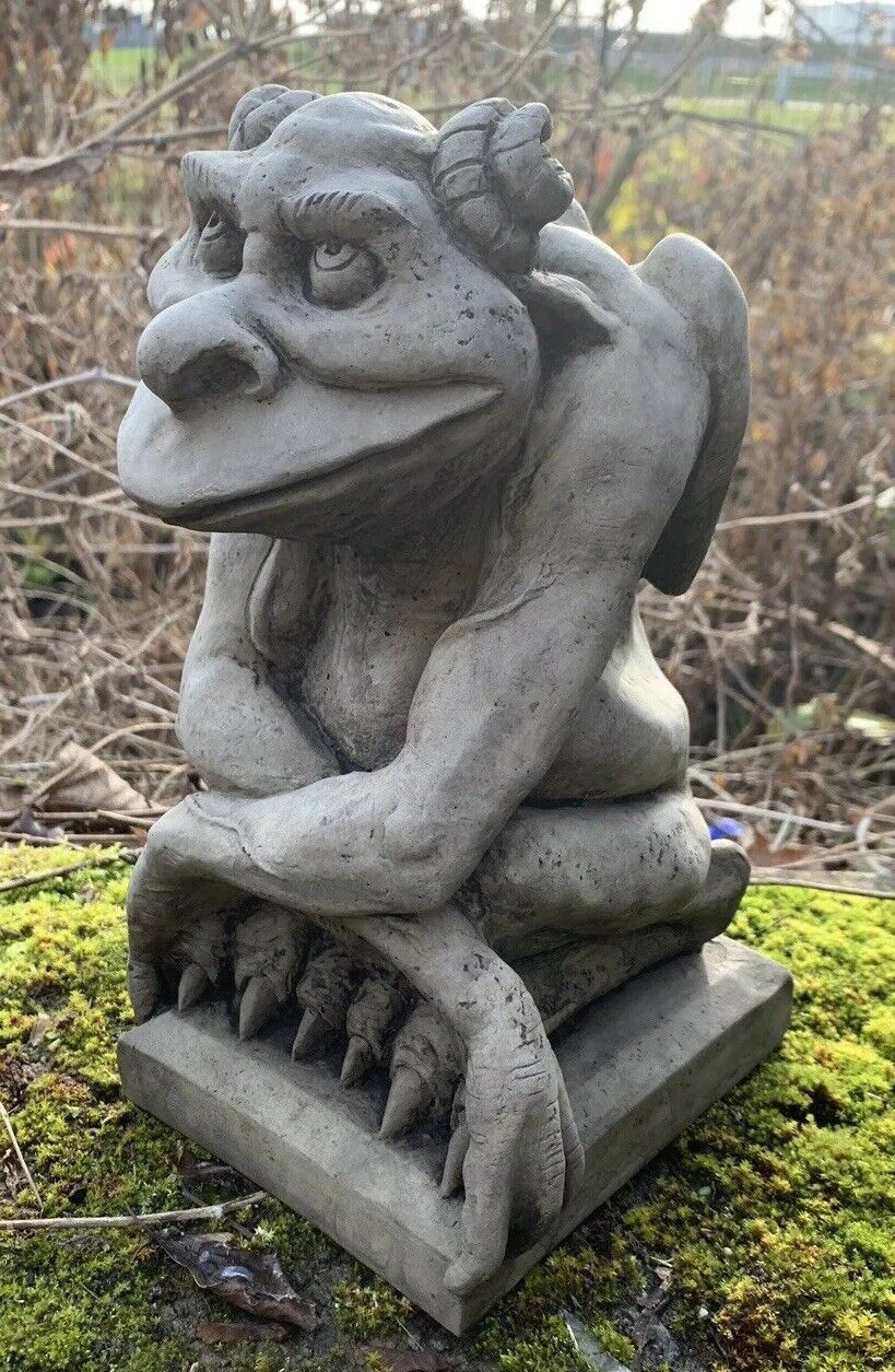 STONE GARDEN GOTHIC GARGOYLE GREMLIN DEVIL DRAGON DETAILED ORNAMENT 