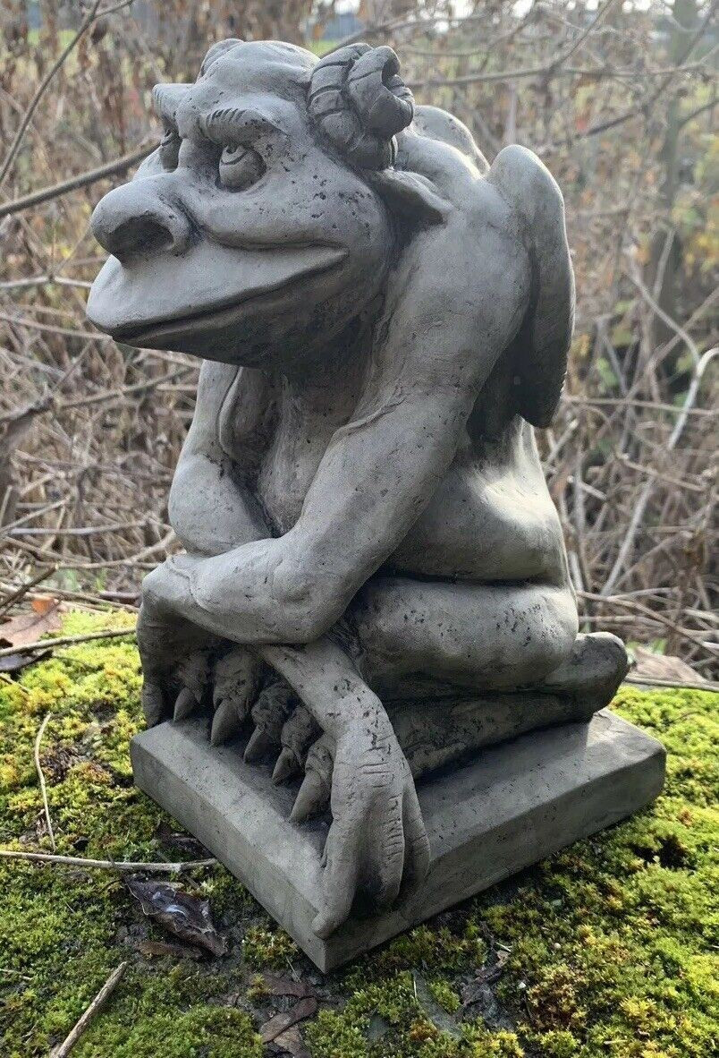 STONE GARDEN GOTHIC GARGOYLE GREMLIN DEVIL DRAGON DETAILED ORNAMENT 