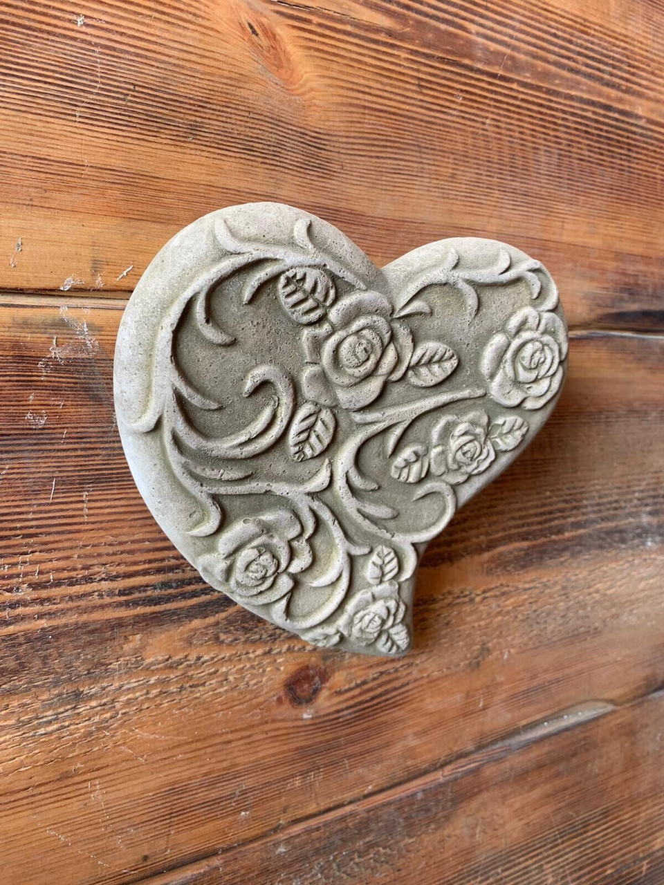 STONE GARDEN LOVE HEART WALL PLAQUE DETAILED HANGING ORNAMENT