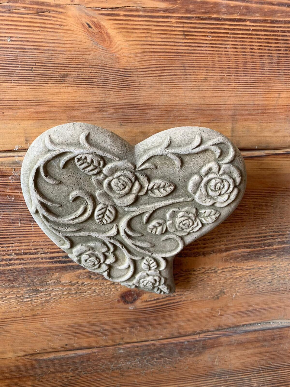 STONE GARDEN LOVE HEART WALL PLAQUE DETAILED HANGING ORNAMENT