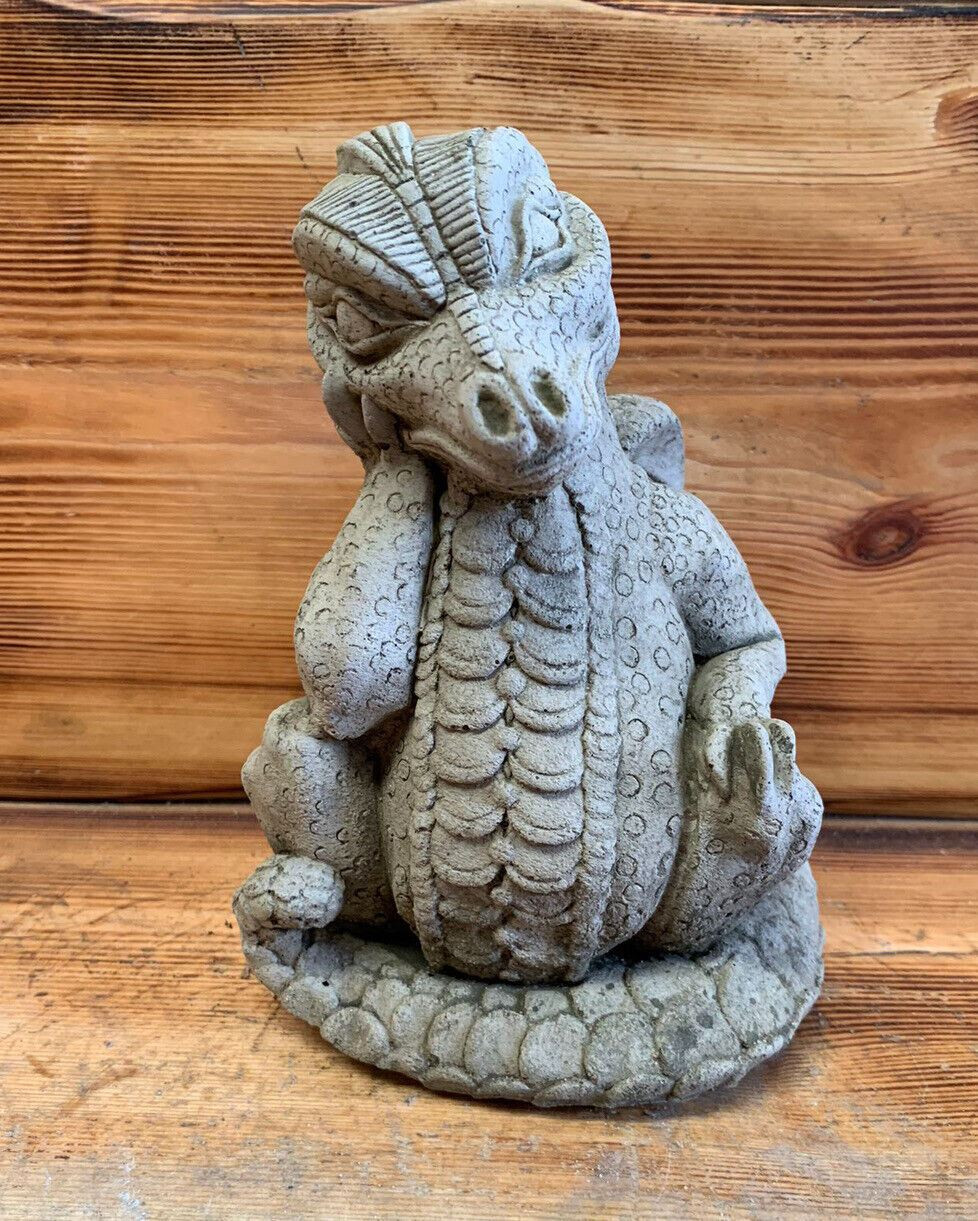 STONE GARDEN SITTING THINK DRAGON HAND CAST CUTE STATUE MYTHICAL GOTHIC ORNAMENT