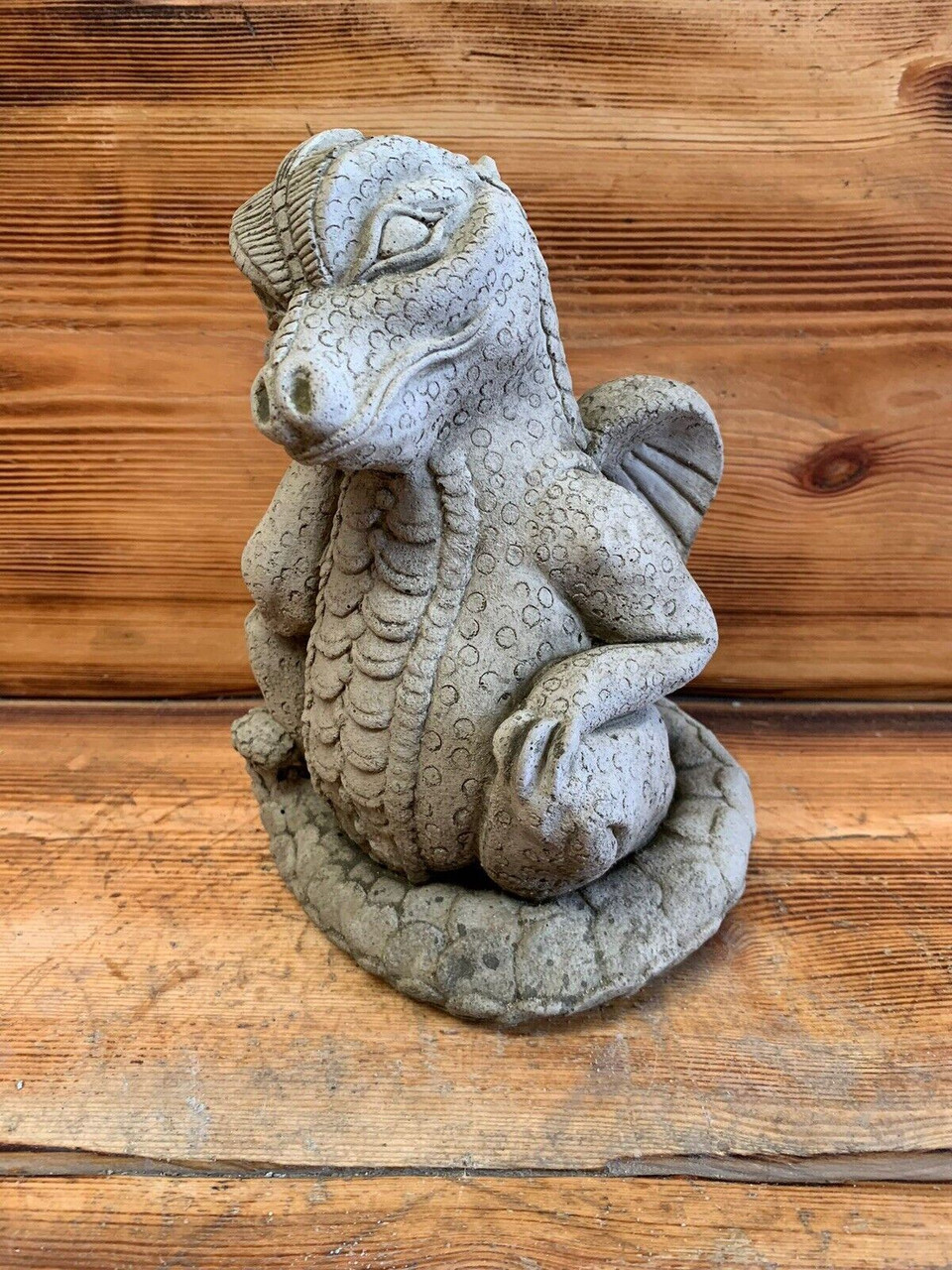 STONE GARDEN SITTING THINK DRAGON HAND CAST CUTE STATUE MYTHICAL GOTHIC ORNAMENT