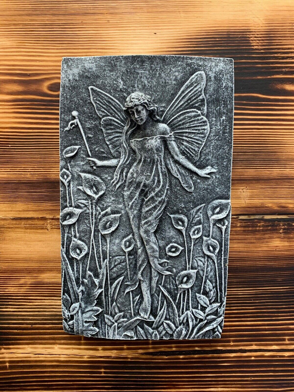 STONE GARDEN DETAILED LILY FAIRY ANGEL WALL HANGING PLAQUE ORNAMENT