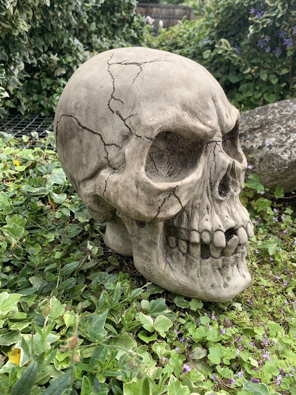 STONE GARDEN LARGE DETAILED SOLID GOTHIC SKULL GIFT CONCRETE ORNAMENT