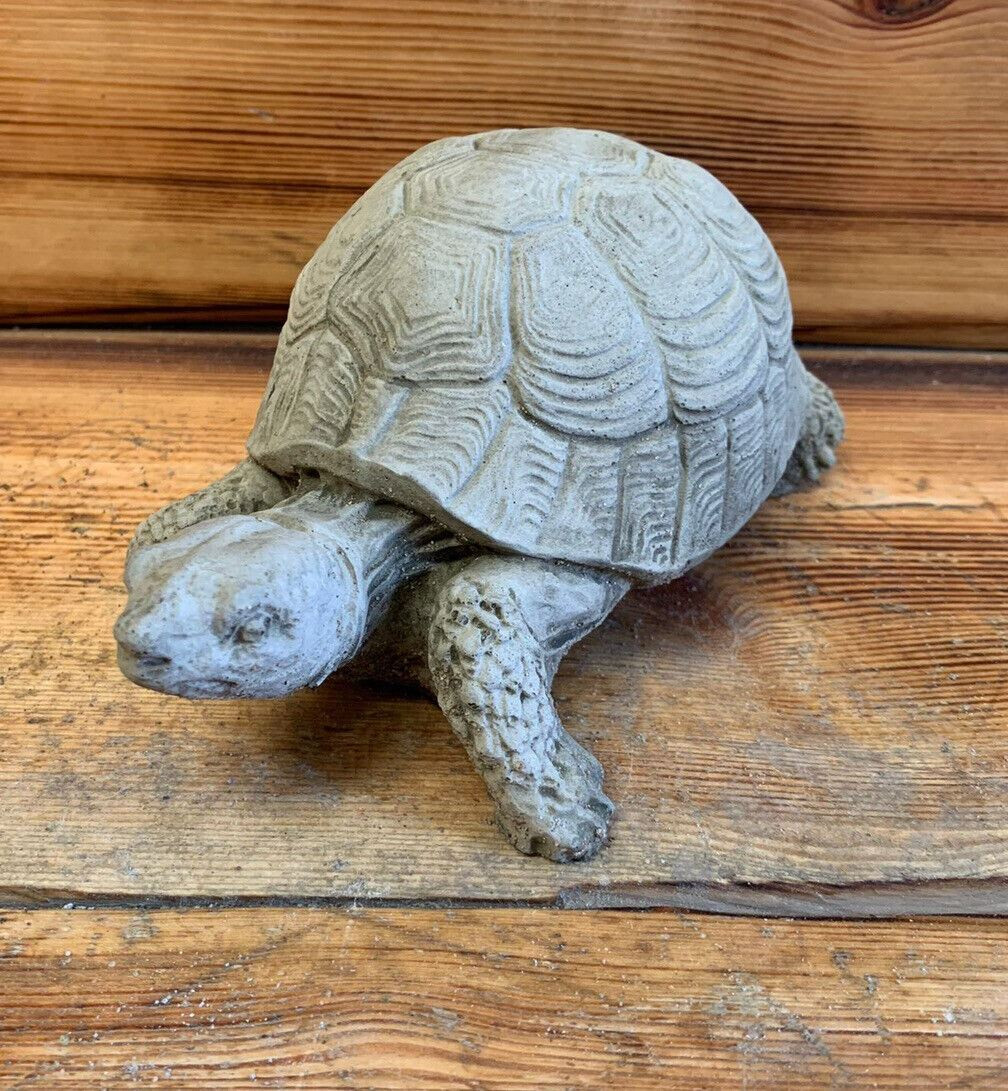 STONE GARDEN TURTLE DETAILED ORNAMENT