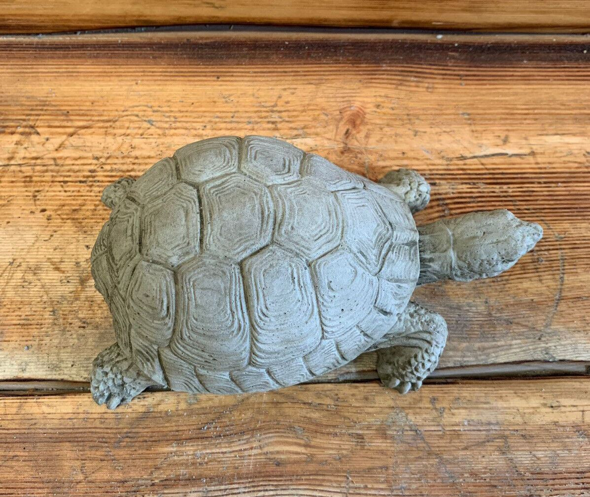 STONE GARDEN TURTLE DETAILED ORNAMENT