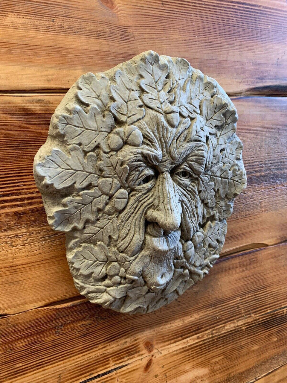 STONE GARDEN ACORN TREE MAN GREEN MAN WALL PLAQUE HANGING ORNAMENT